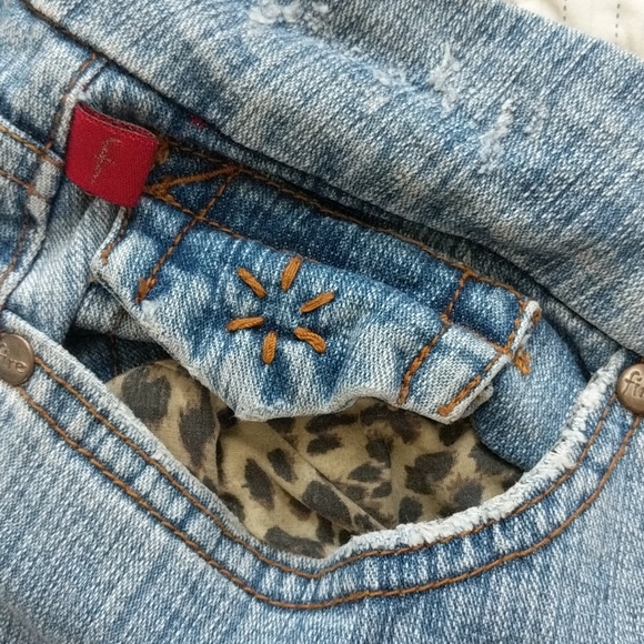 Size 7 Fire jeans inseam 33 Juniors - Picture 2 of 7